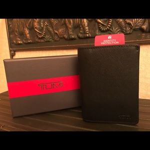 NEW! 💯 Authentic TUMI Credit Card Holder